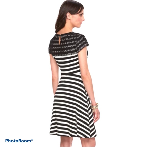 ELLE Lace Yoke Striped Fit & Flare Dress - Picture 2 of 8